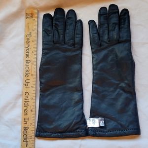 Vintage Lord & Taylor black leather gloves, size 7